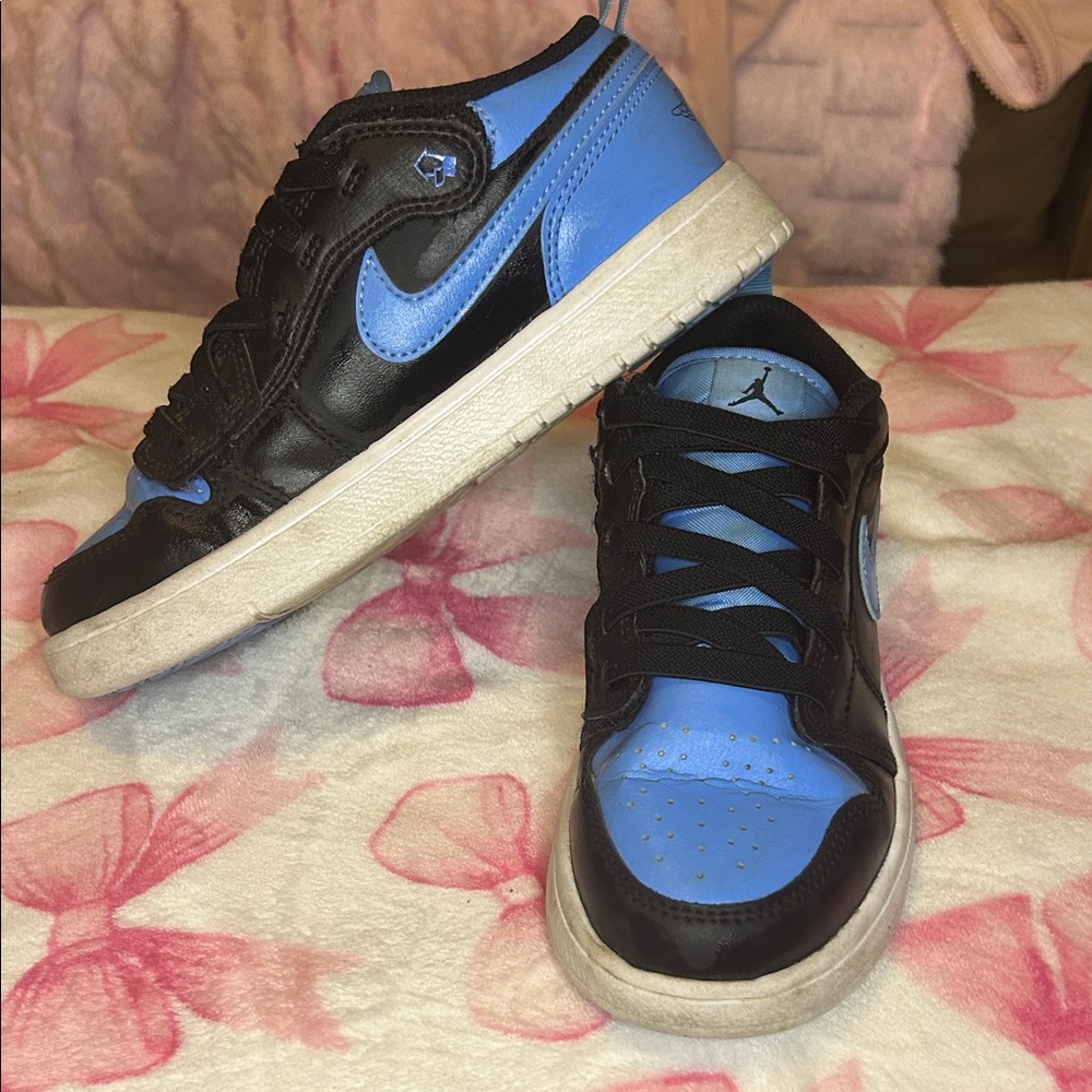 Nike Black and Blue Sneakers